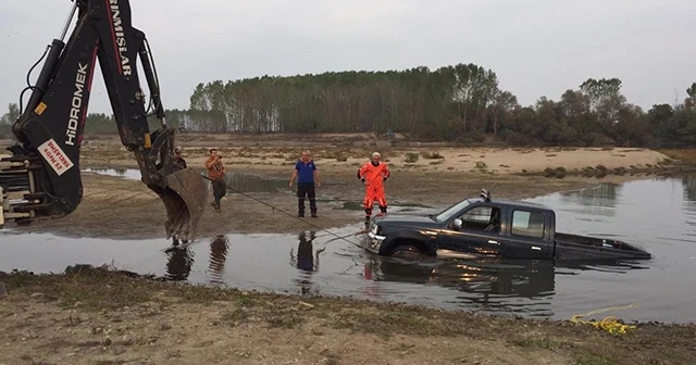 Maceracı gencin ‘off road’ u Meriç’in serin sularında bitti