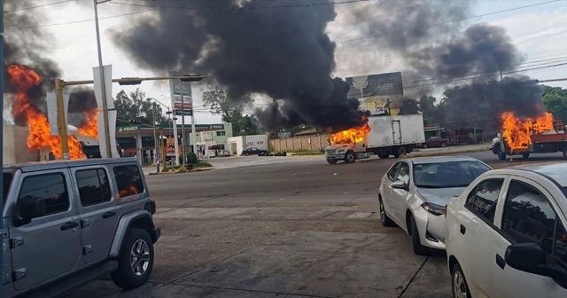 Meksika&#039;da çete üyeleri Culiacan kentini savaş alanına çevirdi