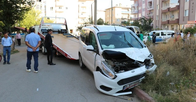 Öğrenci servisi kaza yaptı!