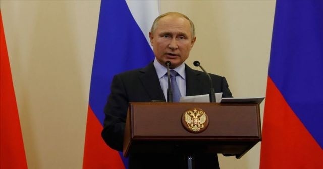 Putin&#039;in kartvizitini 2 milyon ruble&#039;ye satışa çıkardı