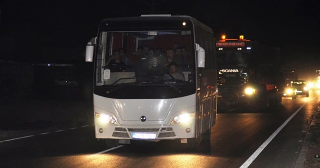 Sınırda hareketli saatler! Sevkiyat hızlandı