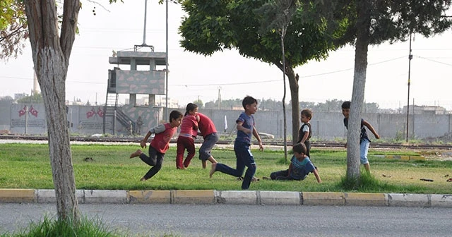 Sınırın sıfır noktasında artık çocuk sesleri duyuluyor