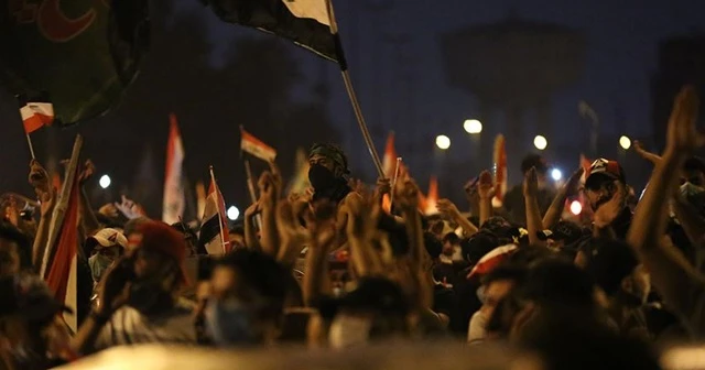 Sokağa çıkma yasağı protesto ediliyor
