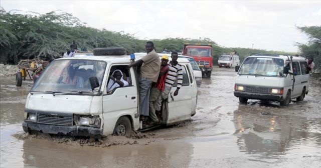 Somali&#039;de sel felaketi 182 bin kişiyi yerinden etti