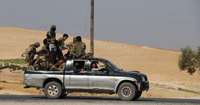 Suriye Milli Ordusundan Fırat’ın doğusuna sevkiyat