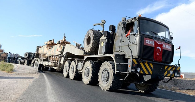 Suriye sınırına askeri sevkiyat devam ediyor