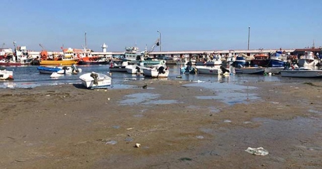 Tekirdağ&#039;da deniz 15 metre çekildi