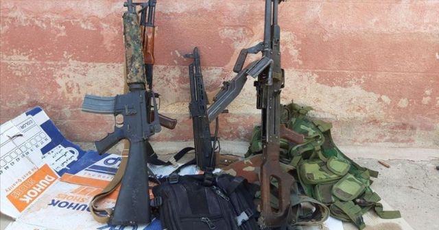 Tel Abyad&#039;da YPG/PKK&#039;lılar silahlarını bırakarak kaçtı