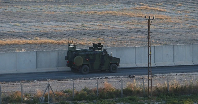 Tel Abyad&#039;daki terör hedefleri obüs atışlarıyla vuruldu