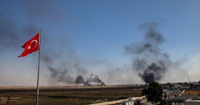 Tel Abyad&#039;daki terör hedefleri obüs atışlarıyla vuruluyor