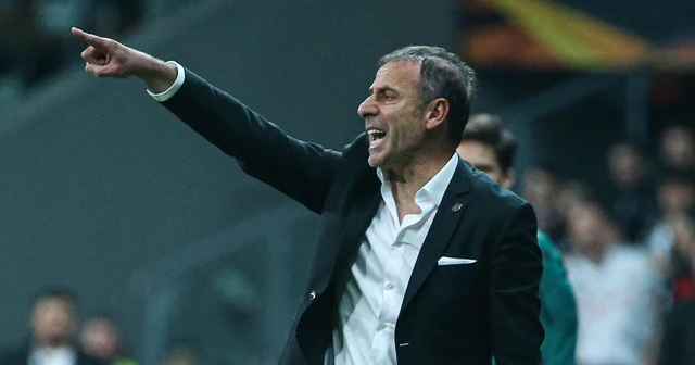 Tribünler Avcı'yı istifaya çağırdı