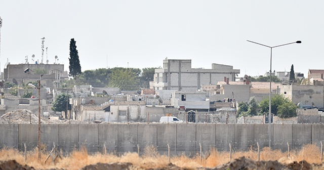 YPG/PKK, Türkiye&#039;ye karşı Esad ile ortaklık arıyor