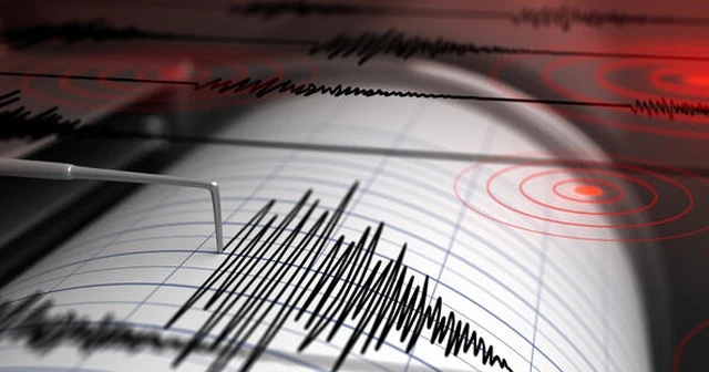 Yunanistan'da 4 büyüklüğünde deprem