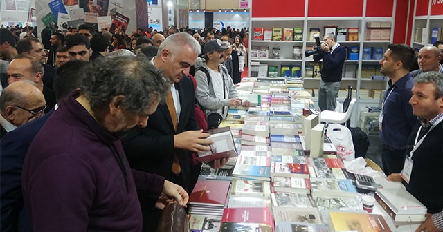 38’inci İstanbul Uluslararası Kitap Fuarı kapılarını açtı