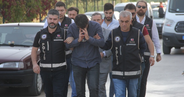 Adana&#039;da FETÖ operasyonunda 2 kişi tutuklandı