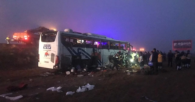 Aksaray'da yolcu otobüsü devrildi, ölü ve  yaralılar var