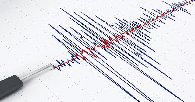 Antalya Körfezi&#039;nde 3.8 büyüklüğünde deprem