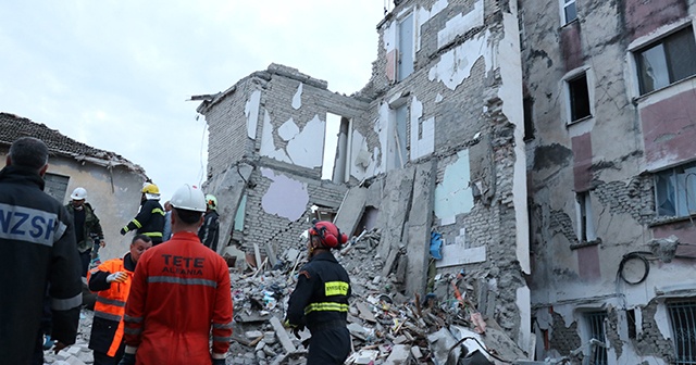Arnavutluk&#039;taki depremde ölü sayısı artıyor