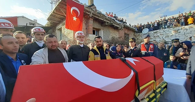 Barış Pınarı Harekatı şehidi memleketinde son yolculuğuna uğurlandı