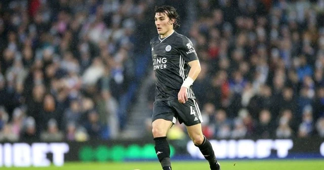 Çağlarlı Leicester'ın zirve yürüyüşü sürüyor