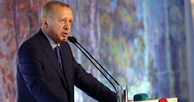 Cumhurbaşkanı Erdoğan: &quot;Sanatçılarımızın her biri başımızın tacıdır”