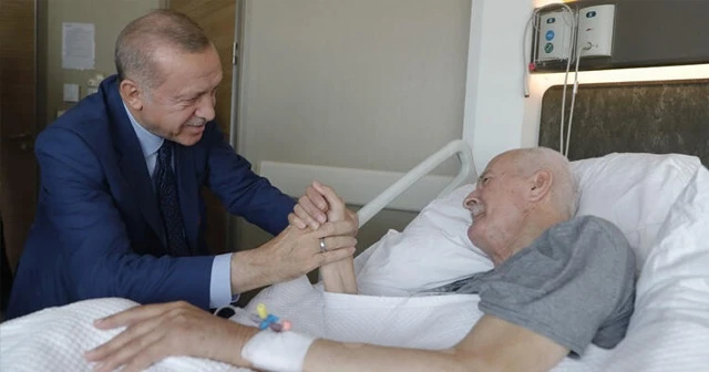 Cumhurbaşkanı Erdoğan, Şevket Kazan&#039;ı ziyaret etti