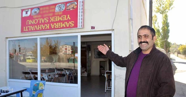 Düz tabeladan hayır görmedi, şansını bir de tersten deneyecek