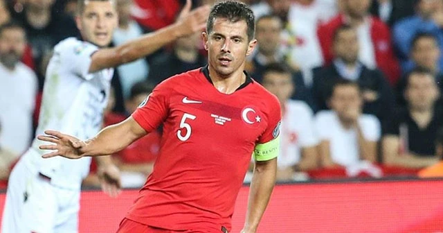 Emre Belözoğlu: 'Bu takımın bir parçası olmak benim için büyük bir şeref'