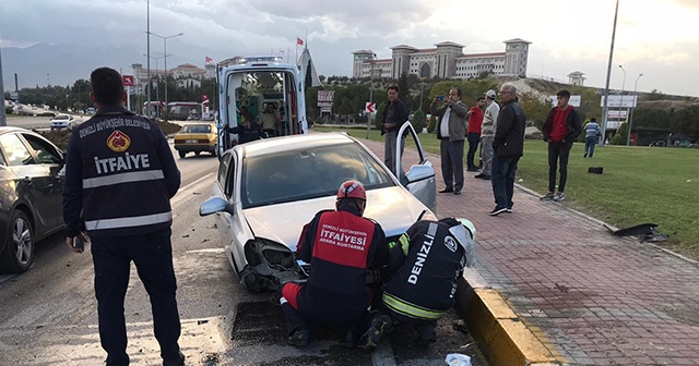 Feci kazada ölü ve yaralılar var!