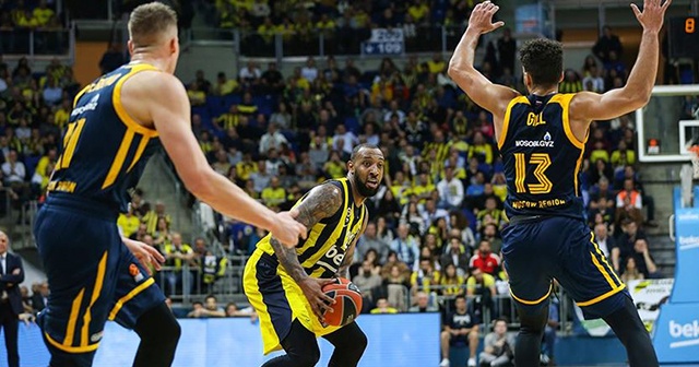 Fenerbahçe Beko farklı kazandı