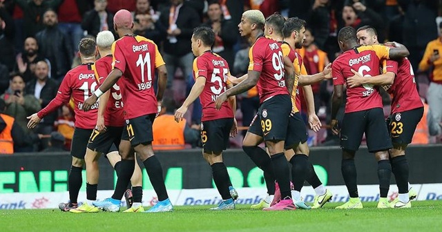 Galatasaray&#039;ın Avrupa&#039;da &#039;100&#039;ü gülmüyor