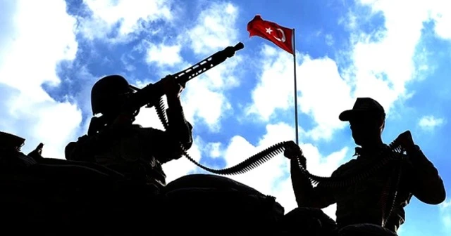 Hakkari’de mühimmat ve yaşam malzemesi ele geçirildi