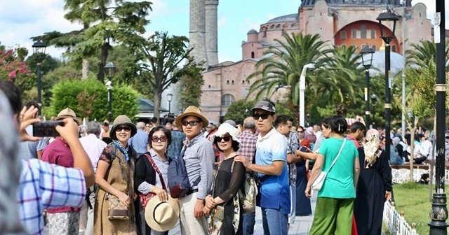 İstanbul'a gelen turist sayısı arttı
