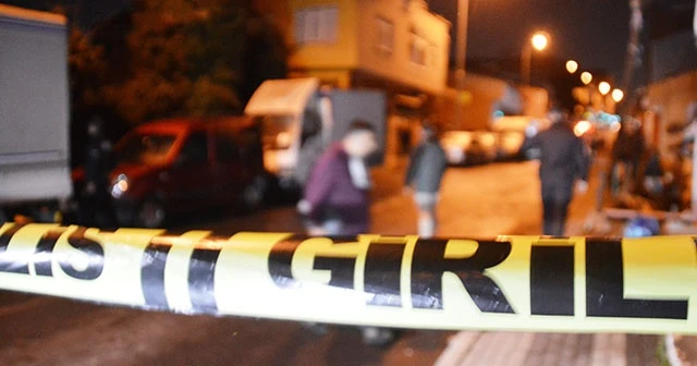 İstanbul'da hareketli gece! Sokak ortasında kurşun yağdırdılar