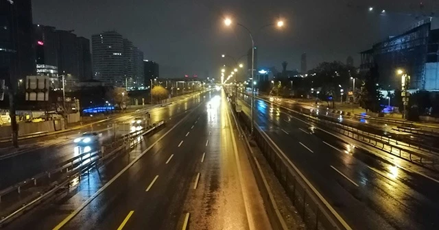 İstanbul'da yağmur etkisini göstermeye başladı
