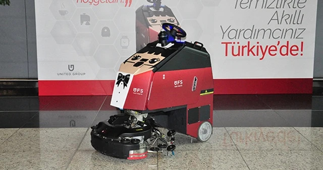 İstanbul Havalimanı'nda ‘insansız temizlik robotu' dönemi başladı