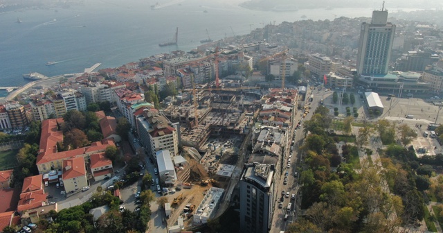 İstanbul&#039;un sembol binası yenileniyor! Sahne göründü