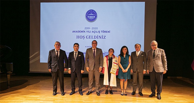 Kadir Has Üniversitesi akademik yılını bilim insanı Canan Dağdeviren ile açtı