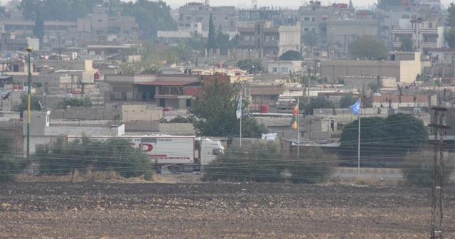 Kamışlı&#039;daki terör örgütüne ait paçavralar değişti