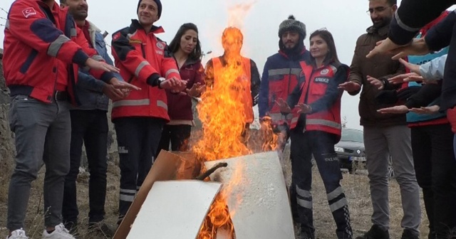 Kars’ta eksi 15 derece soğukta gönüllü eğitimi