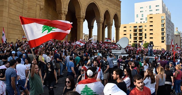 Lübnan&#039;da Safadi başbakan adaylığından çekildiğini açıkladı