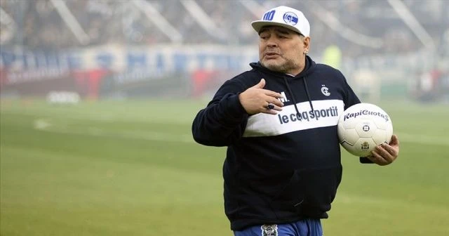 Maradona'nın Gimnasia serüveni 3 ay sürmedi