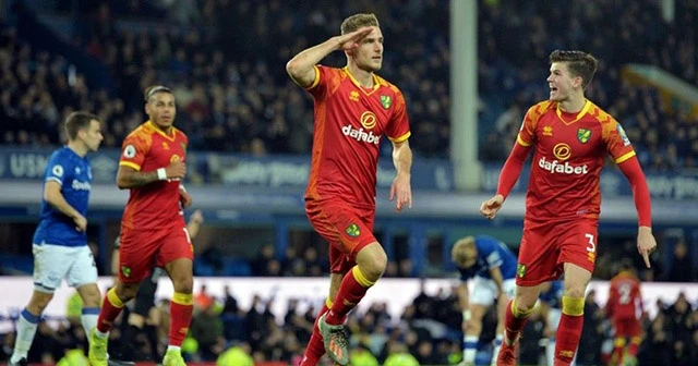 Norwich Cityli futbolcudan asker selamlı gol sevinci