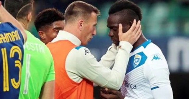 Roma’dan Balotelli’ye destek