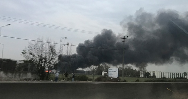 Sakarya’da geri dönüşüm fabrikasında yangın