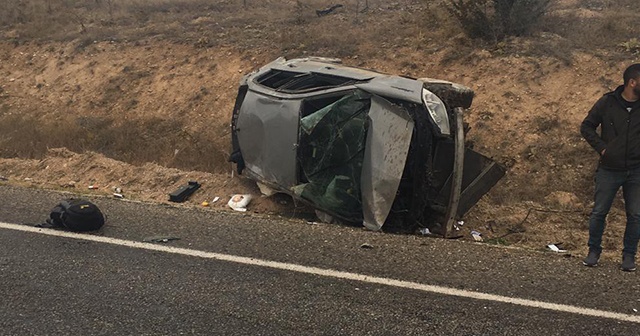 Takla atan otomobilden fırlayan genç, hayatını kaybetti