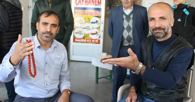 Tespih hastalığı aracından ettirdi