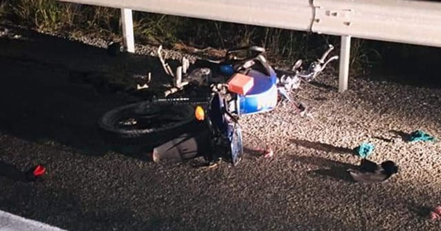 Ticari araçla çarpışan motosikletli hayatını kaybetti