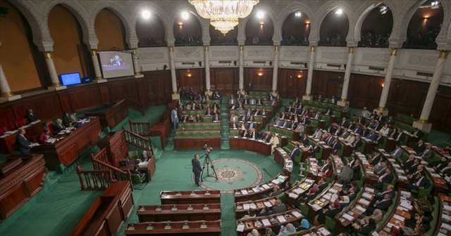 Tunus&#039;ta hükümeti kurma görevi Nahda&#039;nın adayı Cemeli&#039;ye verildi