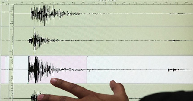 Türkiye&#039;de yıllık ortalama 23 bin deprem oluyor